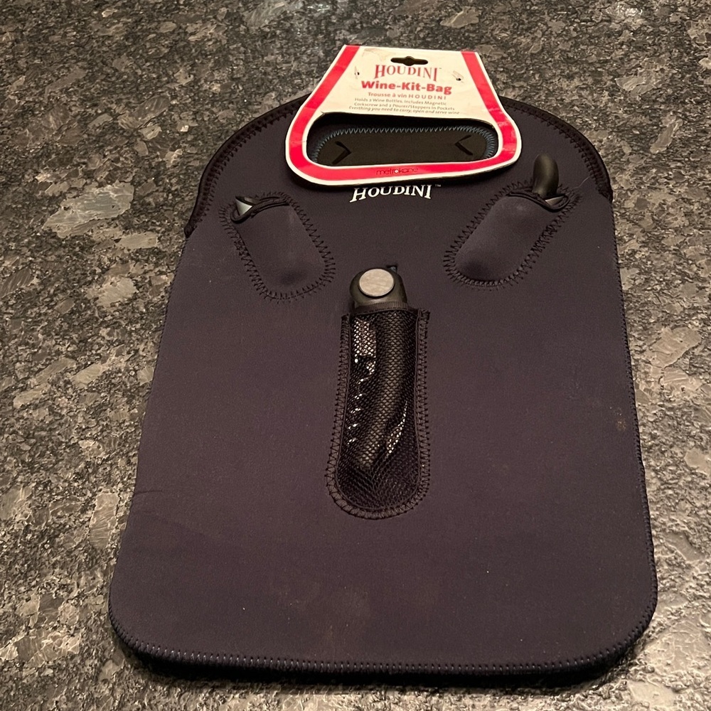 Houdini 2 Bottle Wine Kit Neoprene Carrier Bag w/ Corkscrew, Stopper & Pourer